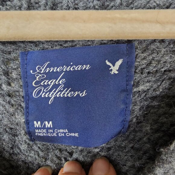 American Eagle Wool/Alpaca Cable Knit Sweater M Gray Scoop Neck Preppy Neutral - Picture 3 of 9